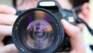 ストーカーの被害にあったら慰謝料はいくら請求できる？相場を解説！